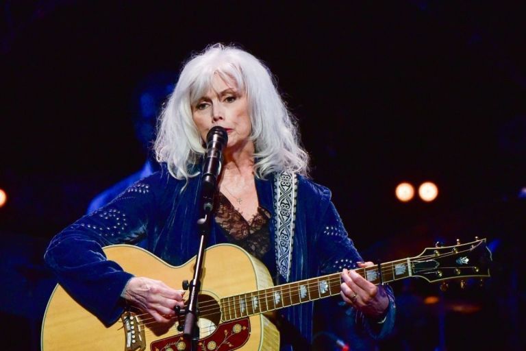 Emmylou Harris - Here I Am