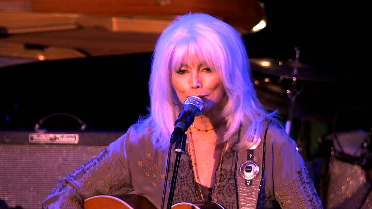 Emmylou Harris - Sweet Dreams