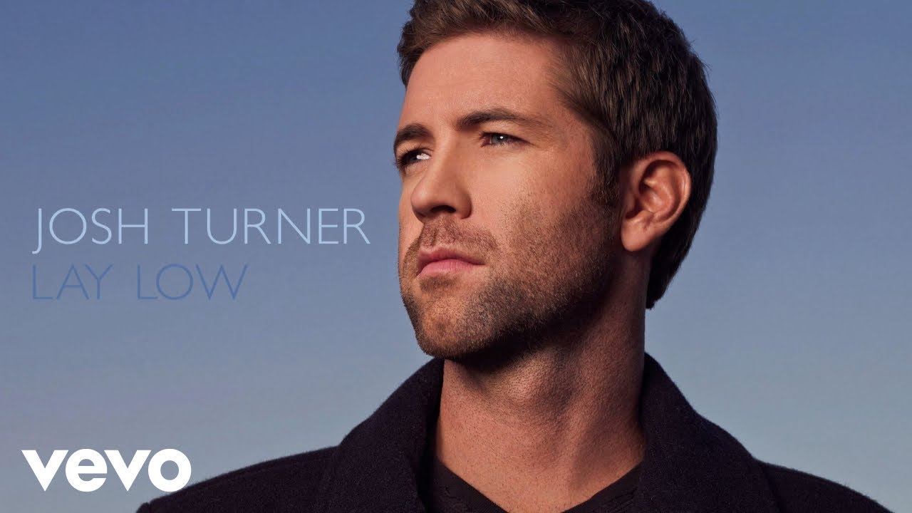 You Can't Help But SMILE! Josh Turner Sings "Why Don't We Just Dance" (Acoustic Performance)