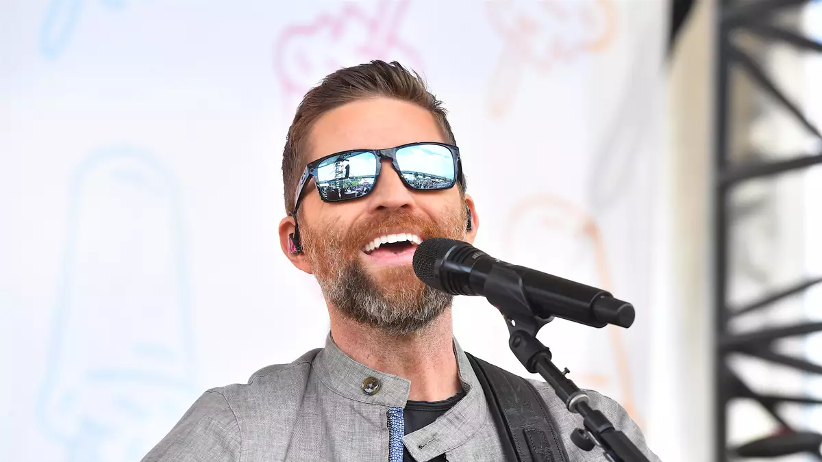 Josh Turner's "Good Problem," an energetic track co-written by Mark Narmore on his 2012 Punching Bag album