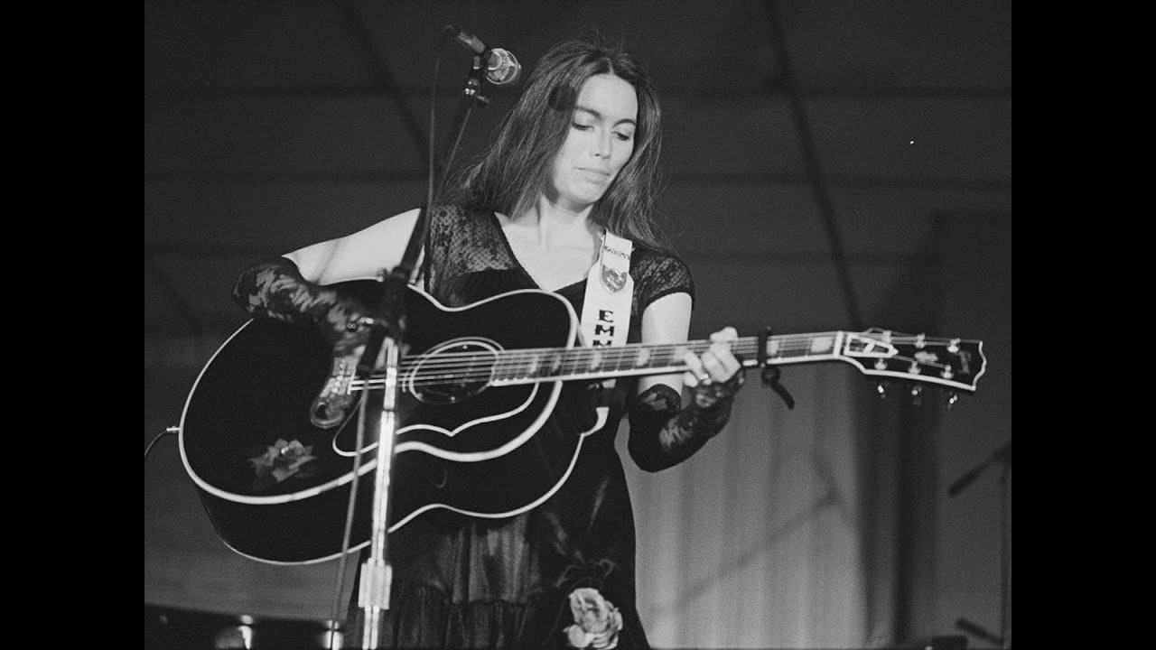 Emmylou Harris - Evangeline 1981 | Evangeline and the Robbie Robertson connection behind its borderland album history