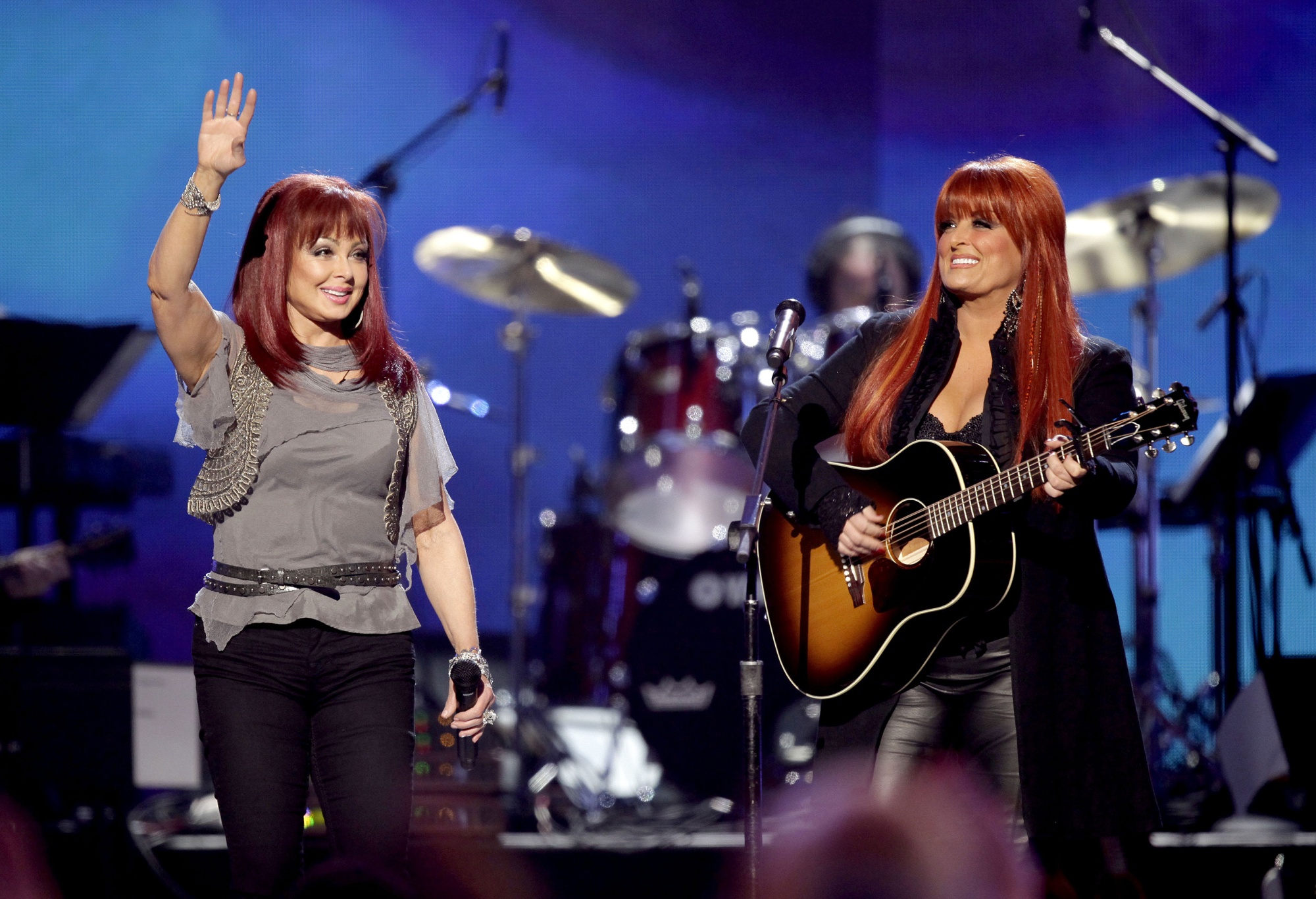 captured a deep sense of family nostalgia with their mother-daughter harmonies on the 1986 chart-topping single "Grandpa (Tell Me 'Bout the Good Old Days)."