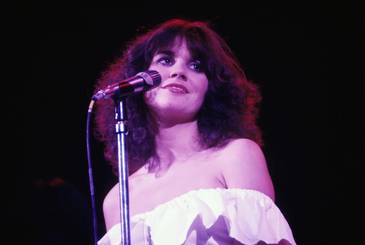 Linda Ronstadt's late-career performance of the classic torch song "Cry Me a River" on her 2004 jazz-oriented album Hummin' to Myself