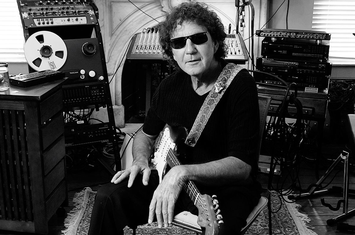 Tony Joe White’s “Polk Salad Annie”: The 1969 Hit That Let Louisiana Growl